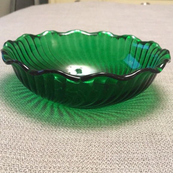 Vintage Emerald Green Depression Glass  Bowl - Picture 7 of 8
